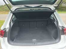 Volkswagen Tiguan 2.0 TDI SEL SUV 5dr Diesel DSG Euro 6 (s/s) (148 bhp)