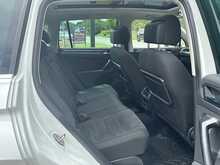 Volkswagen Tiguan 2.0 TDI SEL SUV 5dr Diesel DSG Euro 6 (s/s) (148 bhp)
