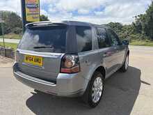 Land Rover Freelander 2.2 TD4 SE Tech SUV 5dr Diesel Manual 4WD Euro 5 (s/s) (148 bhp)