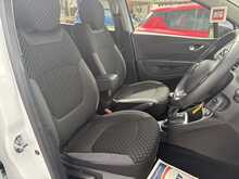 Renault Captur 0.9 TCe ENERGY Dynamique S Nav SUV 5dr Petrol Manual Euro 6 (s/s) (89 bhp)