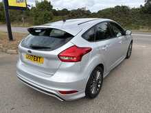 Ford Focus 1.5 TDCi ST-Line Hatchback 5dr Diesel Manual Euro 6 (s/s) (118 bhp)
