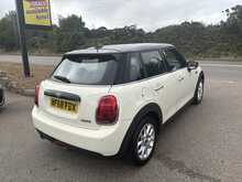 MINI Hatch 1.5 Cooper Hatchback 5dr Petrol Manual Euro 6 (s/s) (134 bhp)
