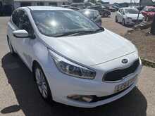 Kia Ceed 1.6 CRDi EcoDynamics 4 Hatchback 5dr Diesel Manual Euro 5 (s/s) (126 bhp)