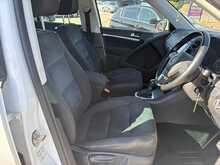 Volkswagen Tiguan 2.0 TDI BlueMotion Tech Match SUV 5dr Diesel DSG 4WD Euro 6 (s/s) (148 bhp)