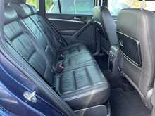 Volkswagen Tiguan 2.0 TDI BlueMotion Tech R-Line SUV 5dr Diesel DSG 4WD Euro 5 (s/s) (175 BHP)
