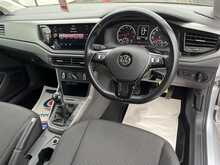 Volkswagen Polo 1.0 SE Hatchback 5dr Petrol Manual Euro 6 (s/s) (75 ps)