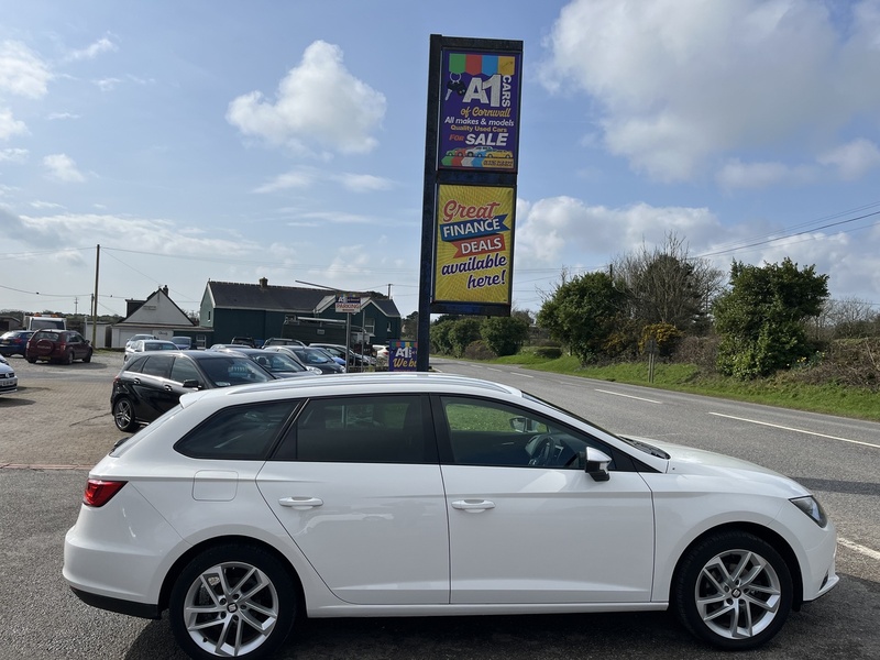 Leon 1.2 TSI SE Dynamic Technology Sport Tourer 5dr Petrol Manual Euro 6 (s/s) (110 ps)