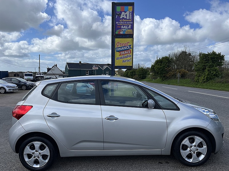 Venga 1.4 CRDi 2 MPV 5dr Diesel Manual Euro 5 (89 bhp)