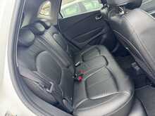 Renault Captur 1.2 TCe ENERGY Signature X Nav SUV 5dr Petrol Manual Euro 6 (s/s) (118 BHP)