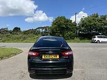 Ford Mondeo 2.0 TDCi Titanium Hatchback 5dr Diesel Powershift Euro 6 (s/s) (207 BHP)