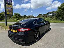 Ford Mondeo 2.0 TDCi Titanium Hatchback 5dr Diesel Powershift Euro 6 (s/s) (207 BHP)