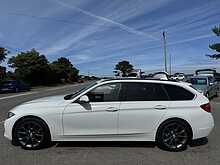 BMW 3 Series 3.0 330d Luxury Touring 5dr Diesel Auto Euro 6 (s/s) (254 BHP)