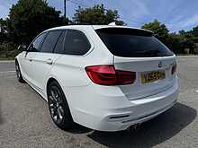 BMW 3 Series 3.0 330d Luxury Touring 5dr Diesel Auto Euro 6 (s/s) (254 BHP)