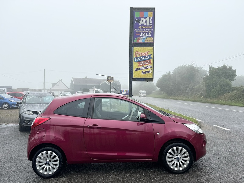 1.2 Zetec Hatchback 3dr Petrol Manual Euro 5 (s/s) (68 bhp)