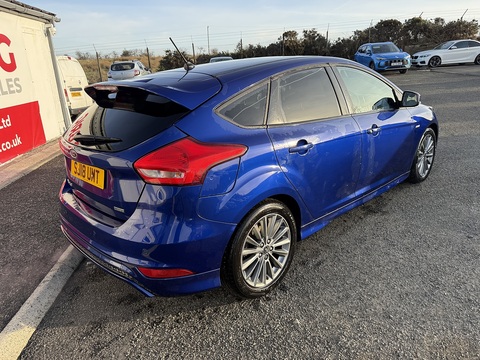 1.0T EcoBoost ST-Line Hatchback 5dr Petrol Manual Euro 6 (s/s) (140 ps)