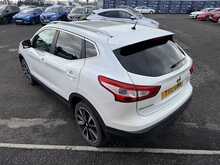 Nissan Qashqai 1.5 dCi Tekna SUV 5dr Diesel Manual 2WD Euro 6 (s/s) (110 ps) 