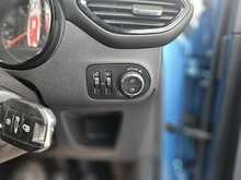 Vauxhall Crossland X 1.6 Turbo D ecoTEC SE SUV 5dr Diesel Manual Euro 6 (s/s) (99 ps) 