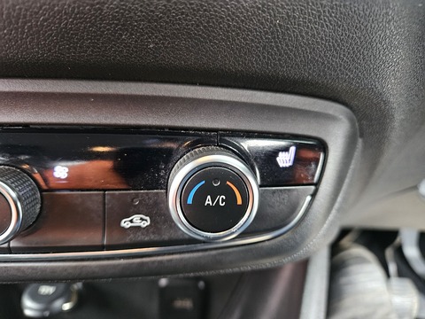1.6 Turbo D ecoTEC SE SUV 5dr Diesel Manual Euro 6 (s/s) (99 ps)