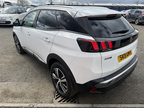 1.2 PureTech Allure SUV 5dr Petrol Manual Euro 6 (s/s) (130 ps)