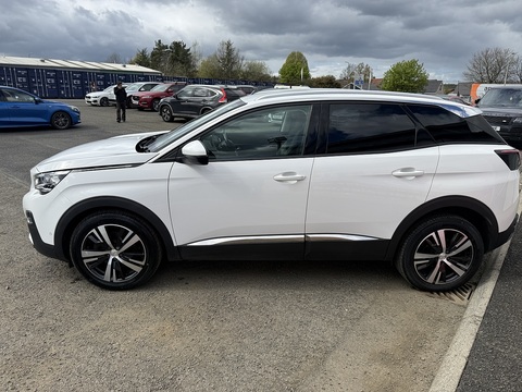 1.2 PureTech Allure SUV 5dr Petrol Manual Euro 6 (s/s) (130 ps)