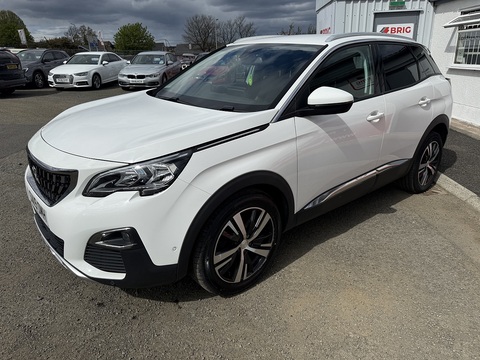 1.2 PureTech Allure SUV 5dr Petrol Manual Euro 6 (s/s) (130 ps)