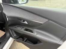 Peugeot 3008 1.2 PureTech Allure SUV 5dr Petrol Manual Euro 6 (s/s) (130 ps) 