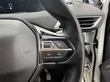 Peugeot 3008 1.2 PureTech Allure SUV 5dr Petrol Manual Euro 6 (s/s) (130 ps) 