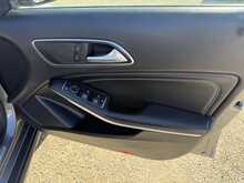 Mercedes-Benz GLA 1.6 GLA180 Urban Edition SUV 5dr Petrol Manual Euro 6 (s/s) (122 ps) 