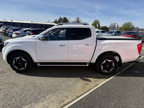 2.3 dCi Tekna Pickup Double Cab 4dr Diesel Auto 4WD Euro 6 (190 ps)