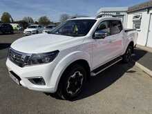 Nissan Navara 2.3 dCi Tekna Pickup Double Cab 4dr Diesel Auto 4WD Euro 6 (190 ps) 