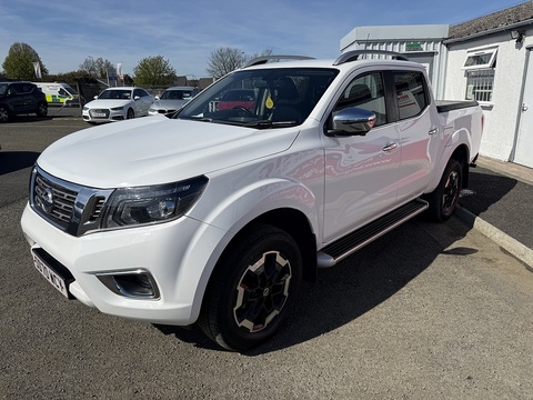 2.3 dCi Tekna Pickup Double Cab 4dr Diesel Auto 4WD Euro 6 (190 ps)