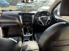 Nissan Navara 2.3 dCi Tekna Pickup Double Cab 4dr Diesel Auto 4WD Euro 6 (190 ps) 