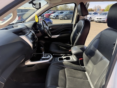 2.3 dCi Tekna Pickup Double Cab 4dr Diesel Auto 4WD Euro 6 (190 ps)