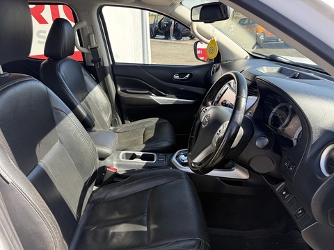2.3 dCi Tekna Pickup Double Cab 4dr Diesel Auto 4WD Euro 6 (190 ps)