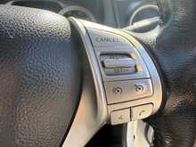 Nissan Navara 2.3 dCi Tekna Pickup Double Cab 4dr Diesel Auto 4WD Euro 6 (190 ps) 