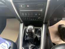 Mitsubishi L200 2.2 DI-D DC Barbarian Pickup Double Cab 4dr Diesel Manual 4WD Euro 6 (s/s) (150 ps) 