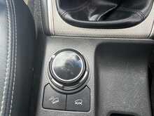 Mitsubishi L200 2.2 DI-D DC Barbarian Pickup Double Cab 4dr Diesel Manual 4WD Euro 6 (s/s) (150 ps) 