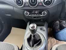 Nissan Juke 1.0 DIG-T N-Connecta SUV 5dr Petrol Manual Euro 6 (s/s) (114 ps) 