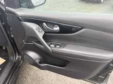 Nissan Qashqai 1.5 dCi Tekna SUV 5dr Diesel Manual 2WD Euro 6 (s/s) (110 ps) 
