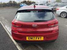 Hyundai i30 1.6 CRDi Blue Drive SE Nav Hatchback 5dr Diesel Manual Euro 6 (s/s) (110 ps) 
