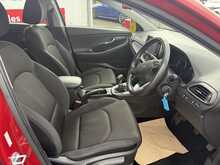 Hyundai i30 1.6 CRDi Blue Drive SE Nav Hatchback 5dr Diesel Manual Euro 6 (s/s) (110 ps) 