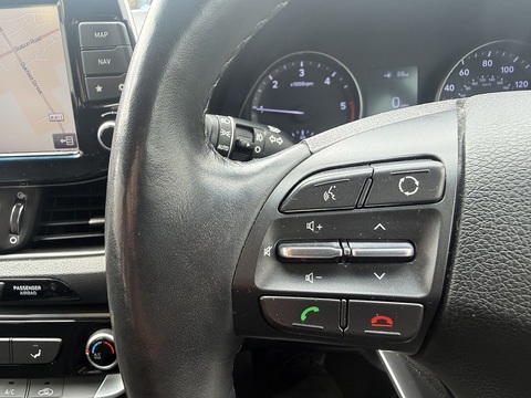 1.6 CRDi Blue Drive SE Nav Hatchback 5dr Diesel Manual Euro 6 (s/s) (110 ps)