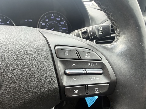 1.6 CRDi Blue Drive SE Nav Hatchback 5dr Diesel Manual Euro 6 (s/s) (110 ps)