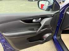 Nissan Qashqai 1.5 dCi N-Vision SUV 5dr Diesel Manual 2WD Euro 6 (s/s) (110 ps) 