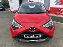 Toyota AYGO 1.0 VVT-i x-play Hatchback 5dr Petrol Manual Euro 6 (71 ps) 