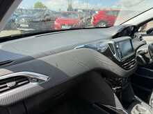 Peugeot 2008 BlueHDi Allure 