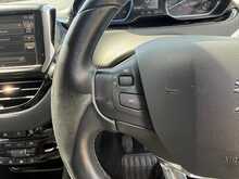 Peugeot 2008 BlueHDi Allure 