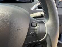 Peugeot 2008 BlueHDi Allure 