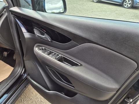 1.4i Turbo ecoTEC Active SUV 5dr Petrol Manual Euro 6 (s/s) (140 ps)