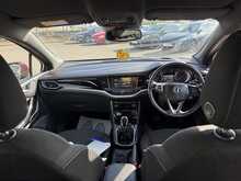 Vauxhall Astra 1.6 CDTi BlueInjection SRi Hatchback 5dr Diesel Manual Euro 6 (s/s) (136 ps) 